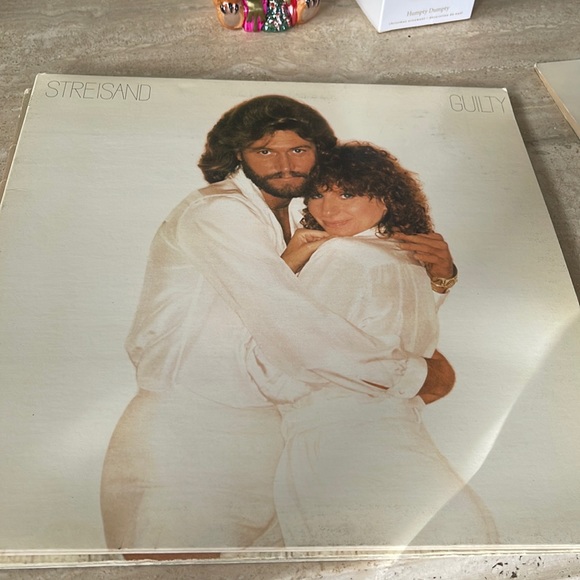 Barbara Streisand Guilty Vinyl record EUC - Picture 1 of 7